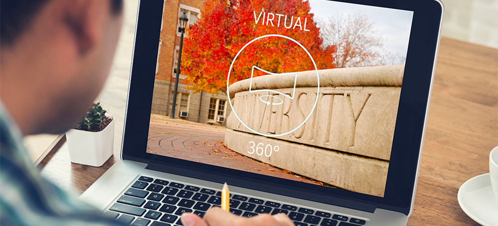 Student looking at a college virtual tour